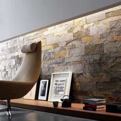 Fotografía: Pared con paneles de resina y fibra de vidrio, sin obras. Aspecto pizarras naturales.
