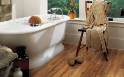 Fotografía: Suelos sin obras especiales para baños y zonas húmedas