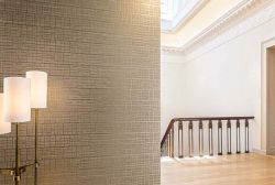 Fotografía: Pon un toque de elegancia y estilo a tus paredes con nuestros revestimientos vinílicos.